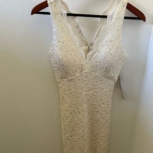 Formal dress
Sparkly 
Size 1/2
Jump apparel